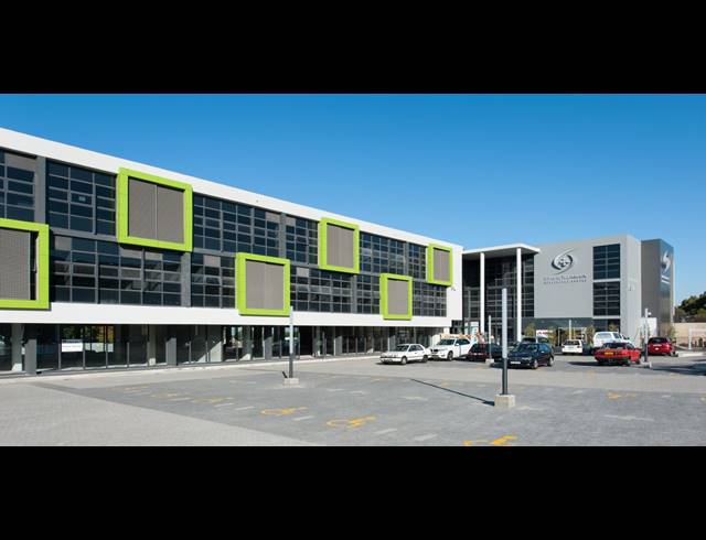 176M² OFFICE TO LET IN PANORAMA